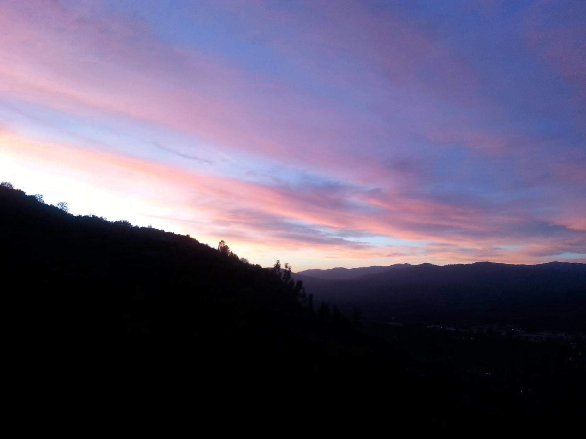 Yosemite Sierra View Bed & Breakfast Oakhurst Dış mekan fotoğraf