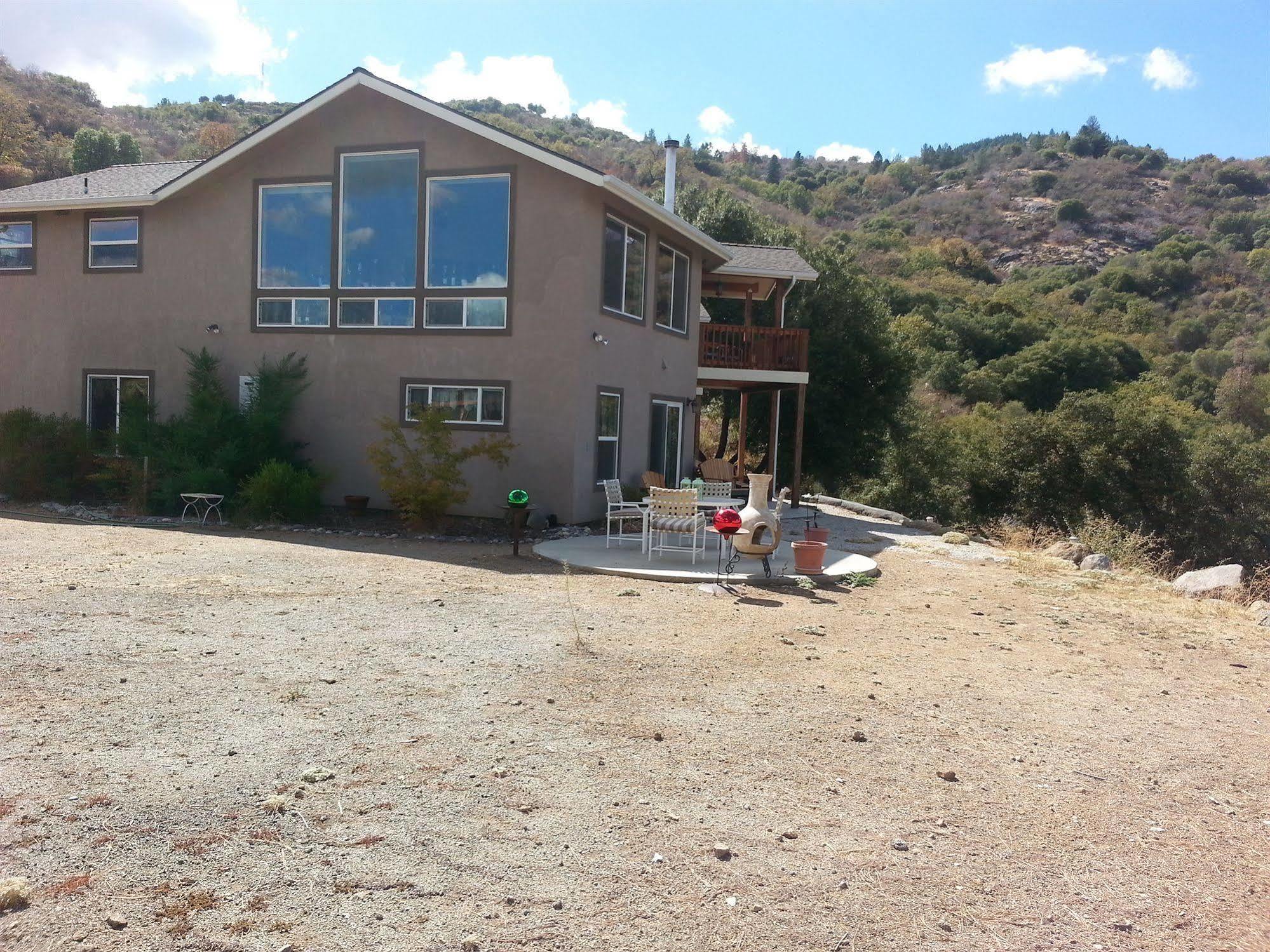 Yosemite Sierra View Bed & Breakfast Oakhurst Dış mekan fotoğraf
