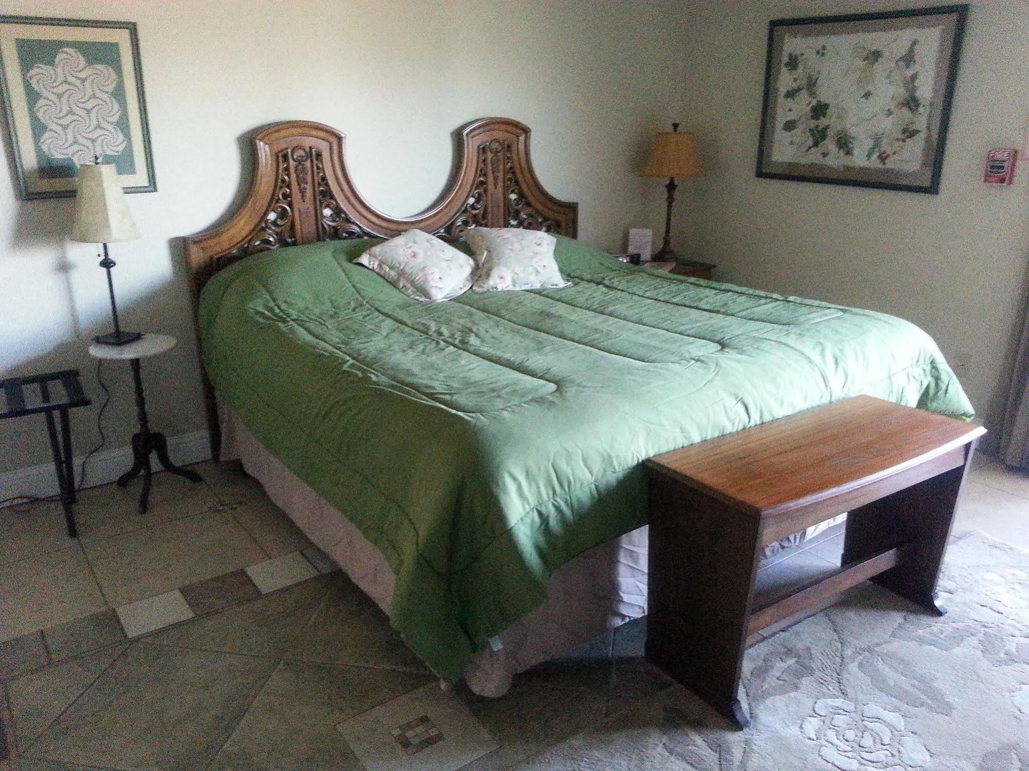 Yosemite Sierra View Bed & Breakfast Oakhurst Dış mekan fotoğraf