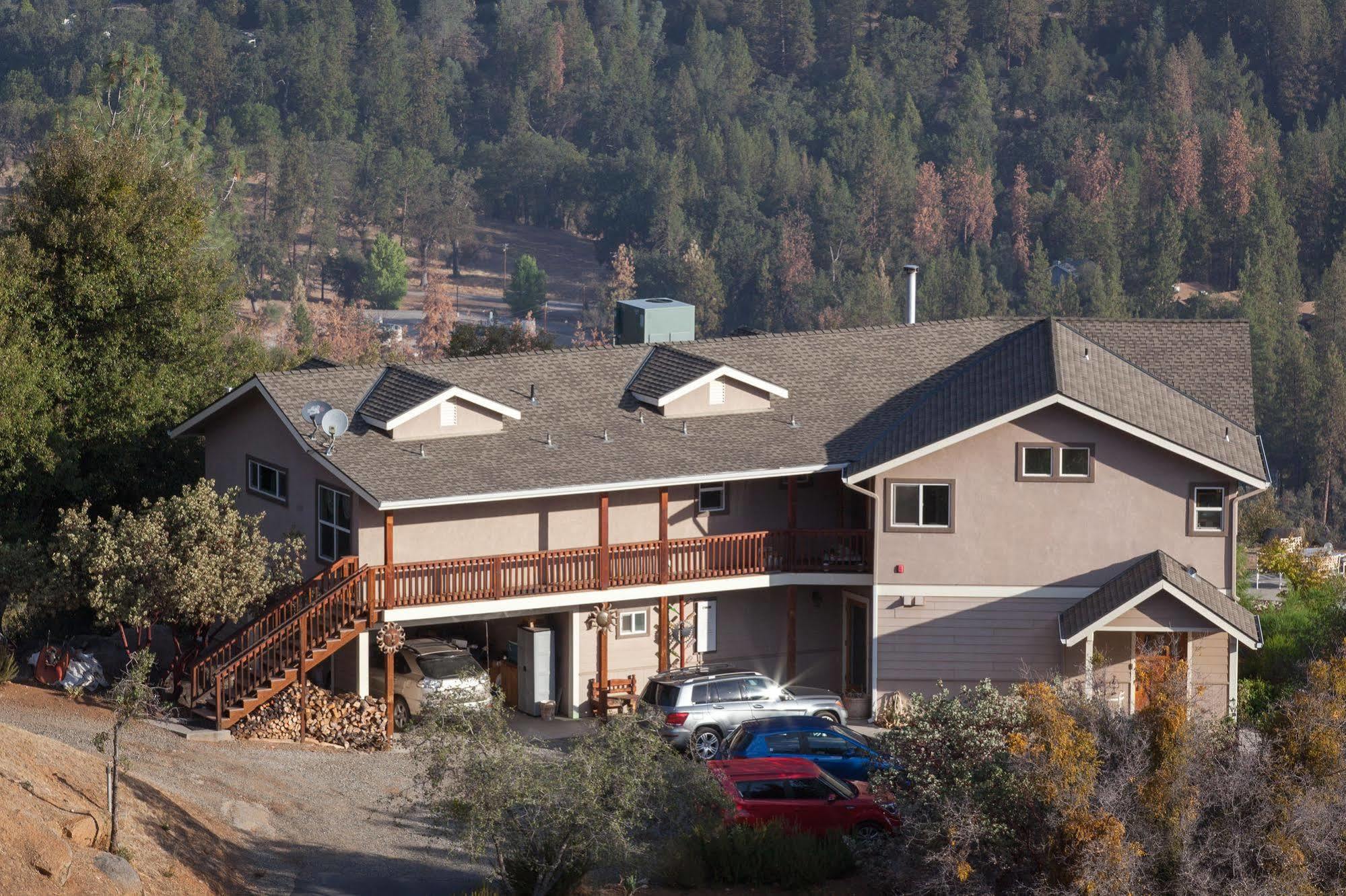 Yosemite Sierra View Bed & Breakfast Oakhurst Dış mekan fotoğraf