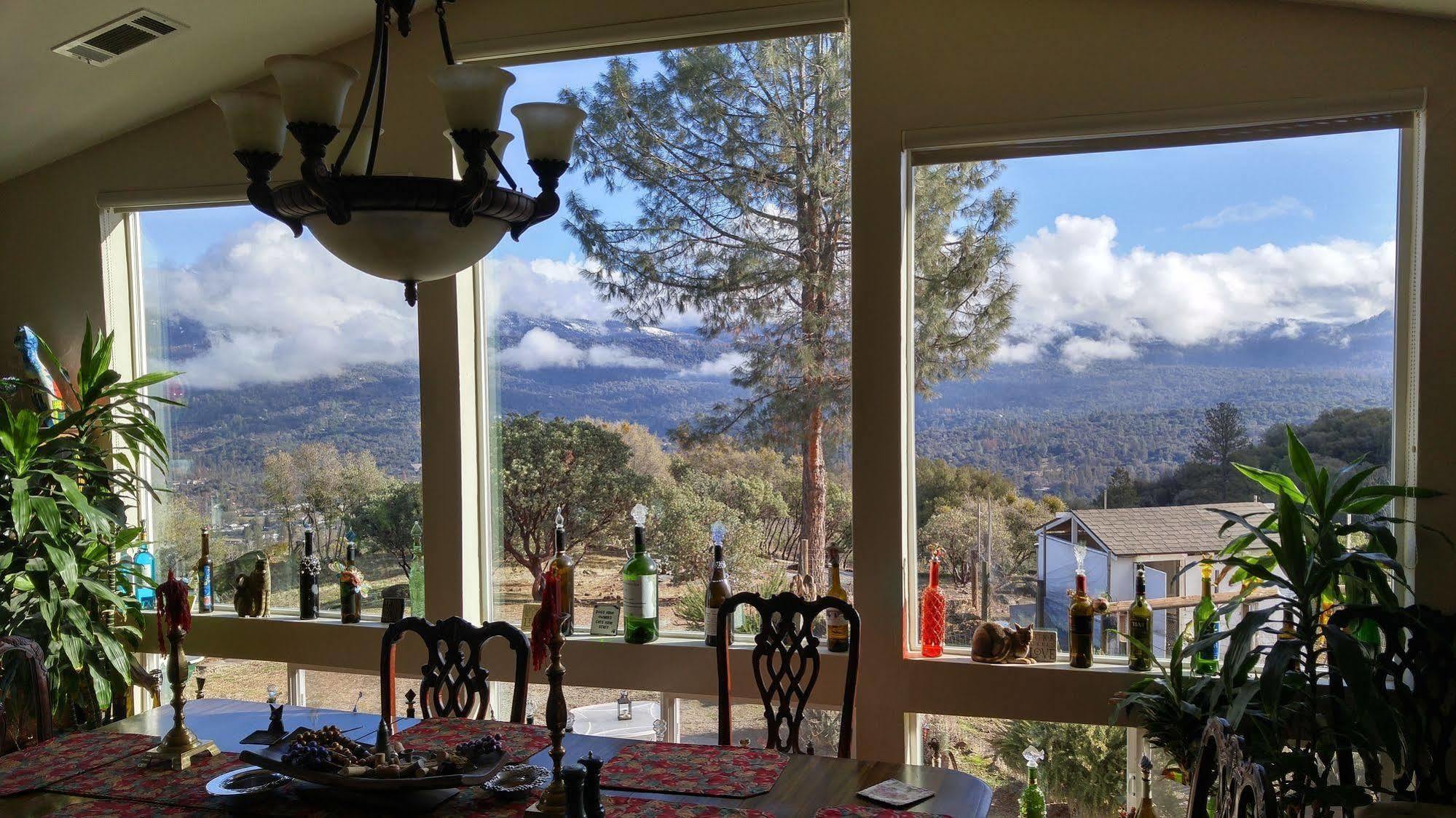 Yosemite Sierra View Bed & Breakfast Oakhurst Dış mekan fotoğraf